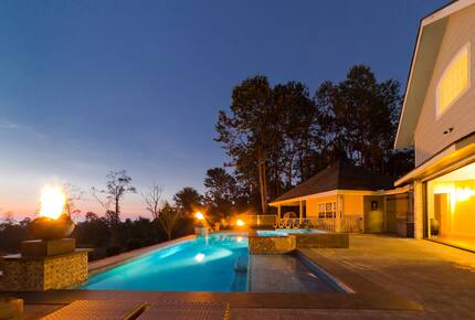 Magical Hawaiian Cloud Forest Estate - Kailua, Hawaii