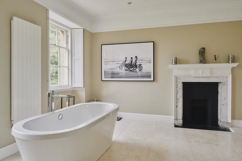 Langley House (R) - Langley Burrell, United Kingdom