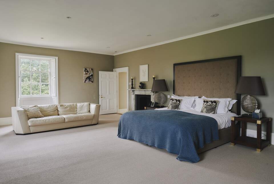 Langley House (R) - Langley Burrell, United Kingdom