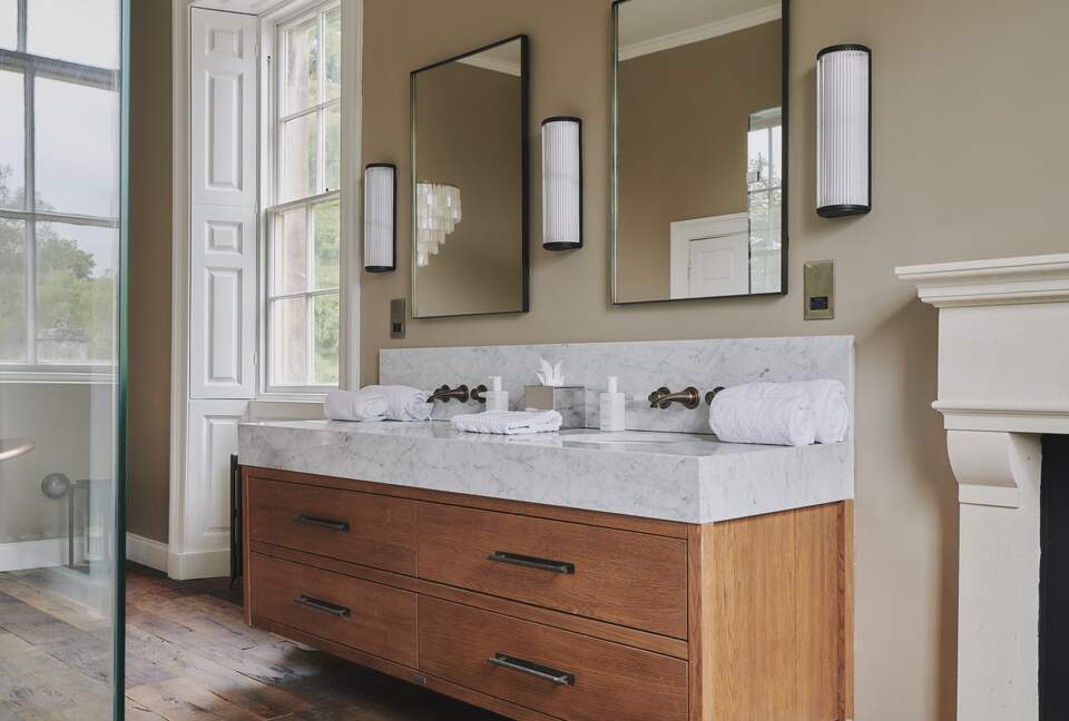 Langley House (R) - Langley Burrell, United Kingdom