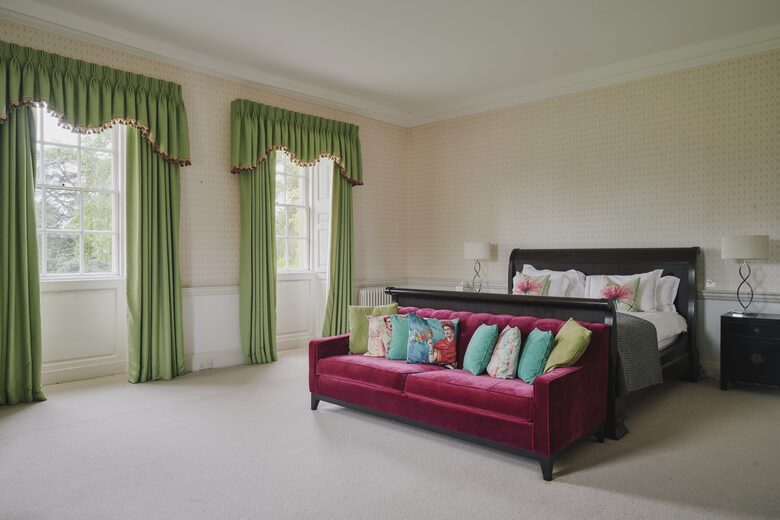 Langley House (R) - Langley Burrell, United Kingdom