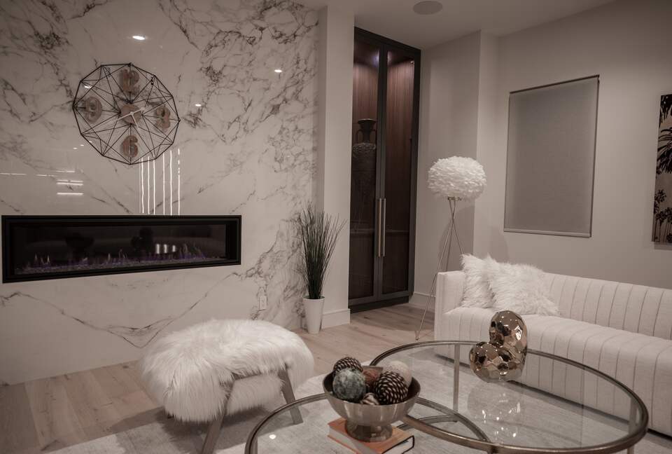 Urban Beach Ultimate Luxury - Newport Beach, California