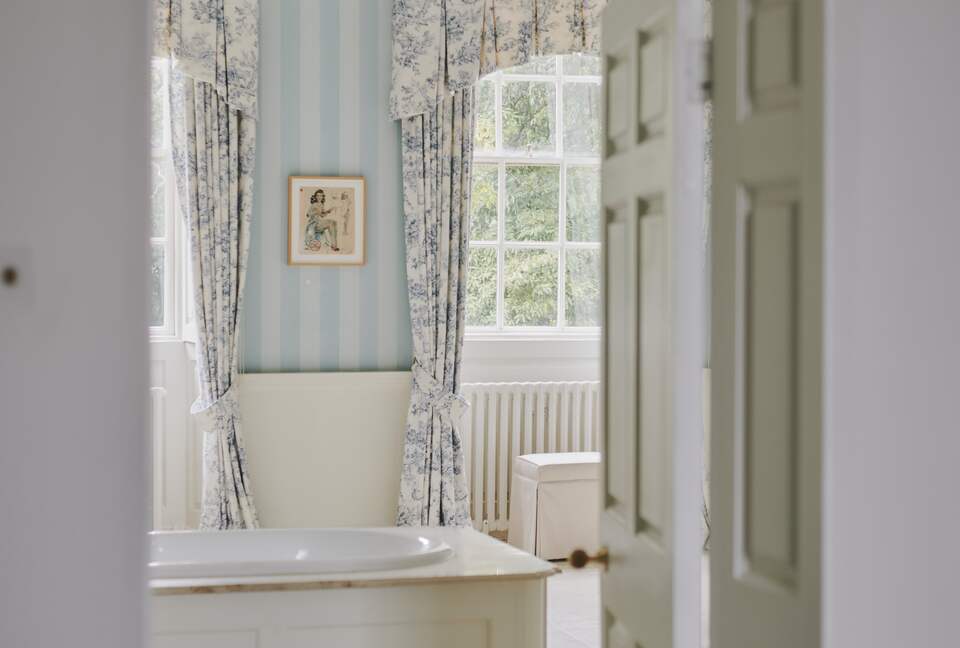 Langley House (R) - Langley Burrell, United Kingdom