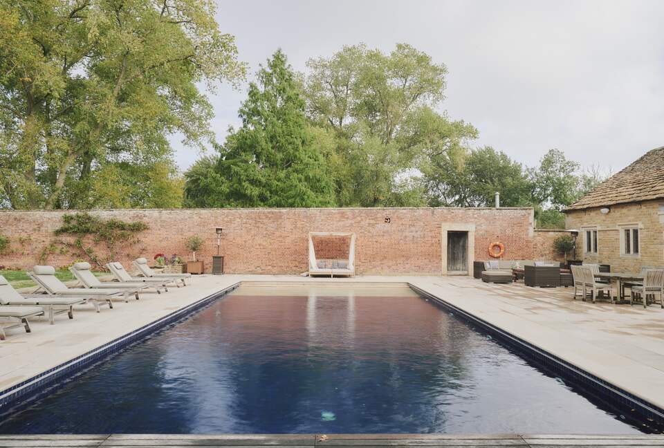 Langley House (R) - Langley Burrell, United Kingdom