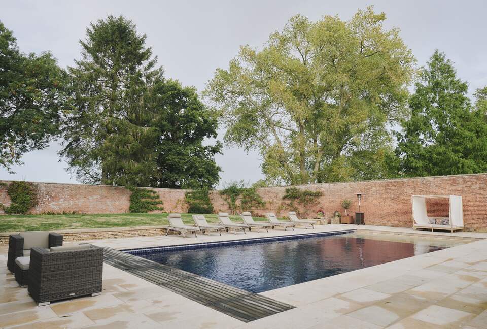 Langley House (R) - Langley Burrell, United Kingdom