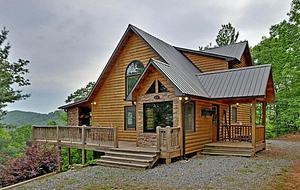 Mountain Getaway -  Above the Clouds - Blue Ridge, Georgia