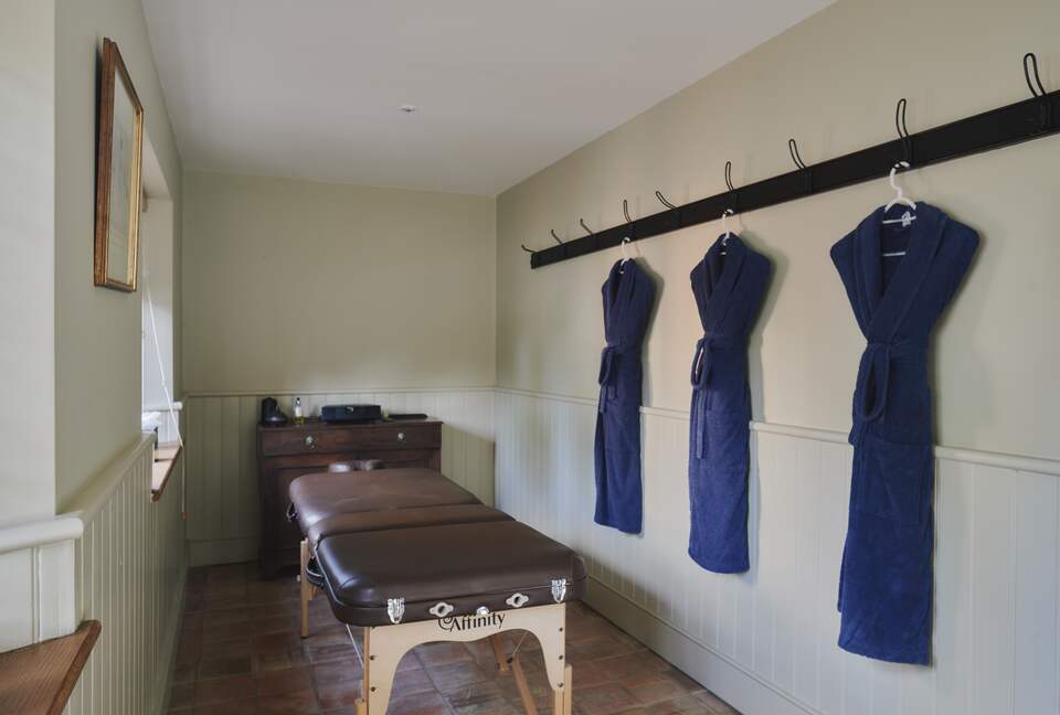 Langley House (R) - Langley Burrell, United Kingdom