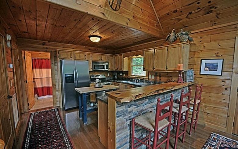 Mountain Getaway - Above the Clouds - Blue Ridge, Georgia