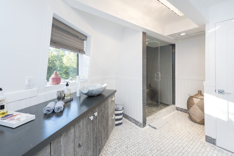 Unique Modern DOME Cottage with a Pool - Hampton Bays, New York