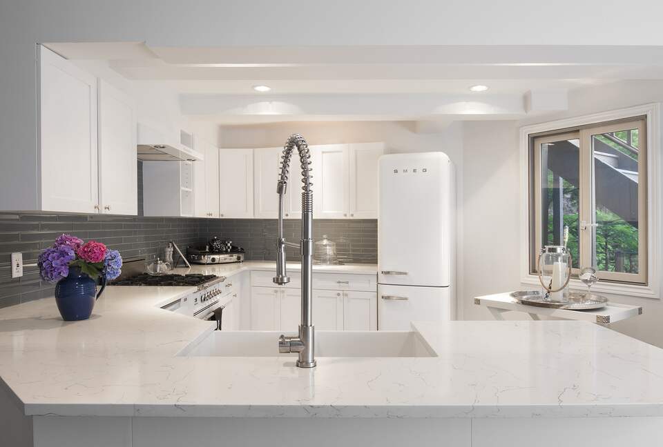 Unique Modern DOME Cottage with a Pool - Hampton Bays, New York