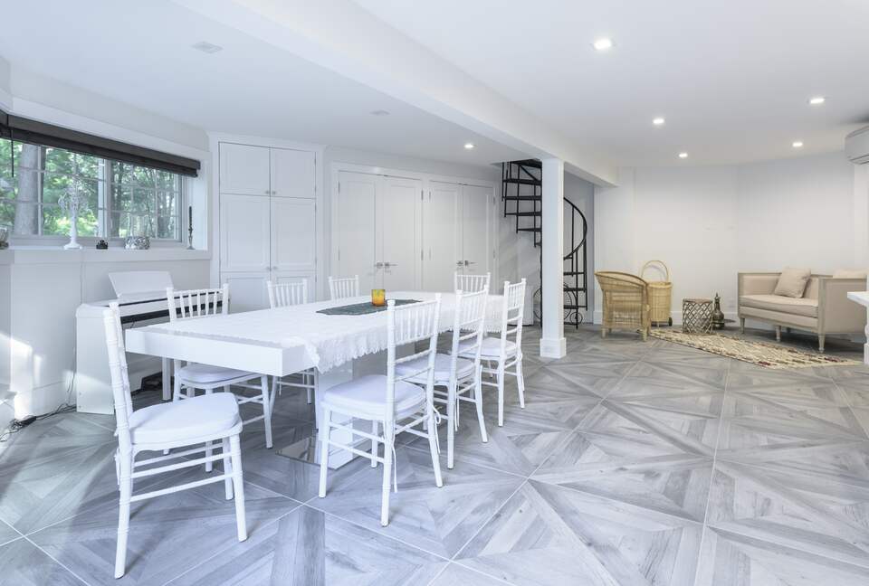 Unique Modern DOME Cottage with a Pool - Hampton Bays, New York