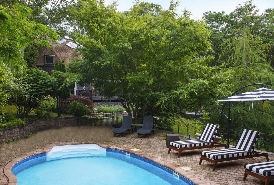 Unique Modern DOME Cottage with a Pool - Hampton Bays, New York