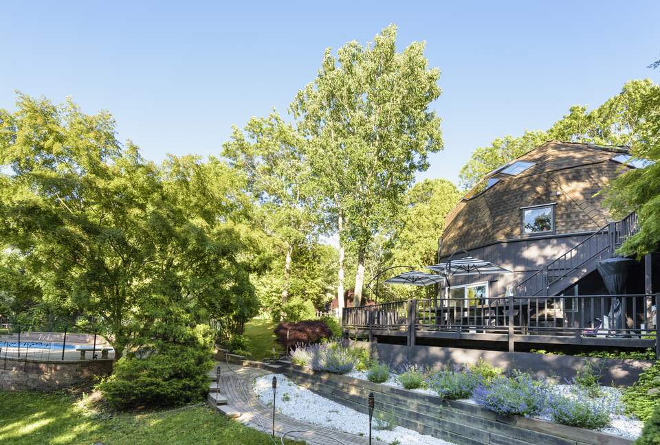 Unique Modern DOME Cottage with a Pool - Hampton Bays, New York