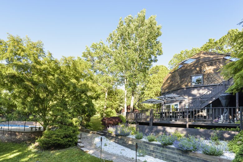 Unique Modern DOME Cottage with a Pool - Hampton Bays, New York