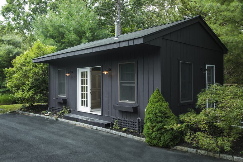 Unique Modern DOME Cottage with a Pool - Hampton Bays, New York