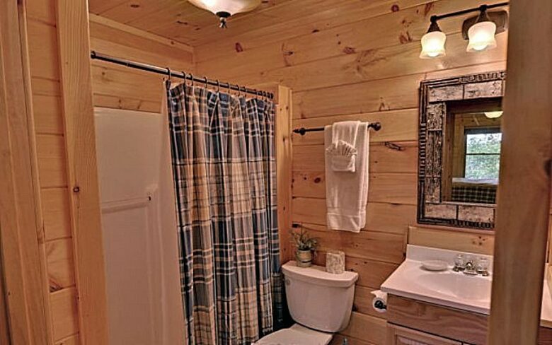 Mountain Getaway - Above the Clouds - Blue Ridge, Georgia