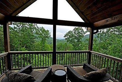 Mountain Getaway - Above the Clouds - Blue Ridge, Georgia