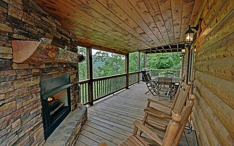 Mountain Getaway - Above the Clouds - Blue Ridge, Georgia