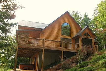 Mountain Getaway - Above the Clouds - Blue Ridge, Georgia