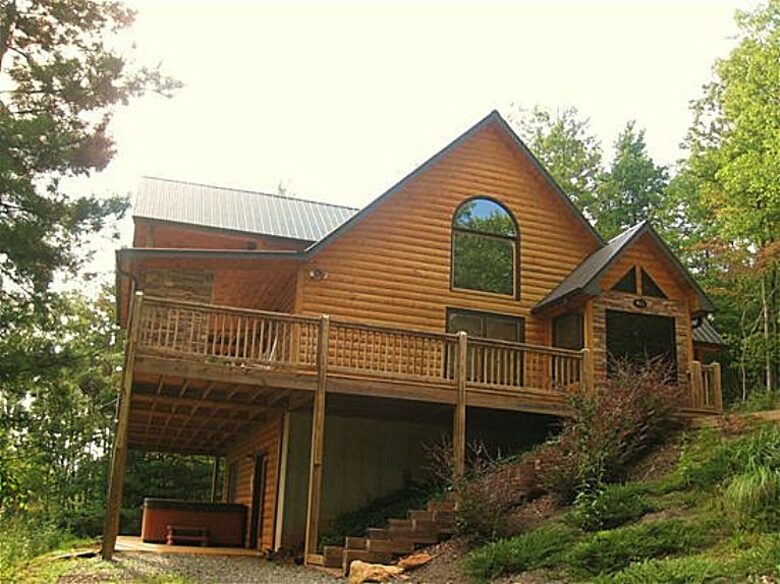 Mountain Getaway - Above the Clouds - Blue Ridge, Georgia