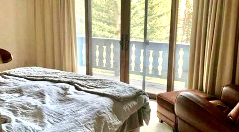 Vail Ski-In/Ski-Out Getaway with Amazing Location on the Slopes - Quick Ski/Walking Access to Lionshead! - Vail, Colorado