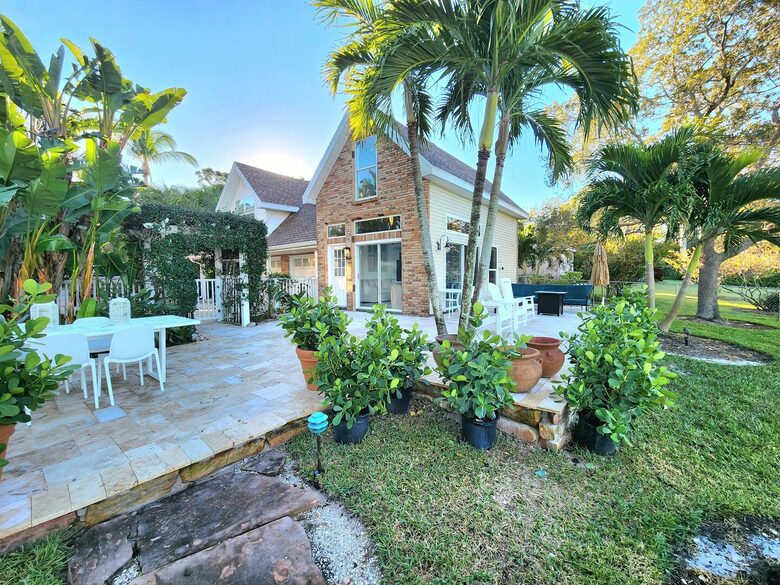 Bradenton Bayside Home - Bradenton, Florida