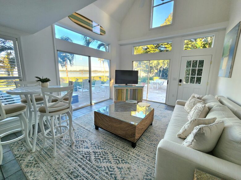 Bradenton Bayside Home - Bradenton, Florida