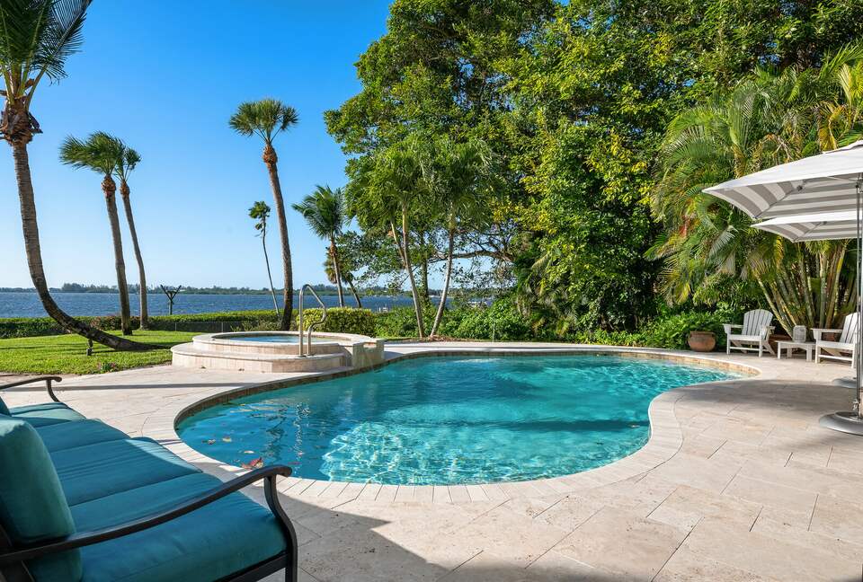 Bradenton Bayside Home - Bradenton, Florida