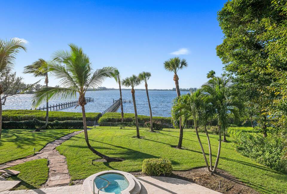 Bradenton Bayside Home - Bradenton, Florida