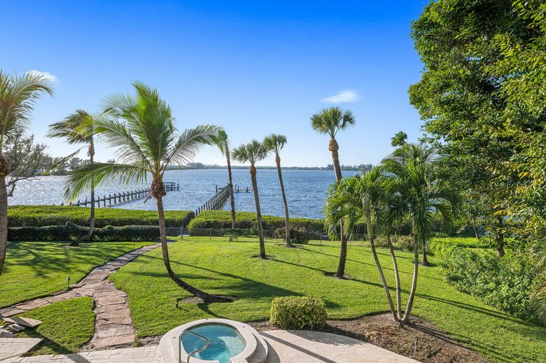 Bradenton Bayside Home - Bradenton, Florida