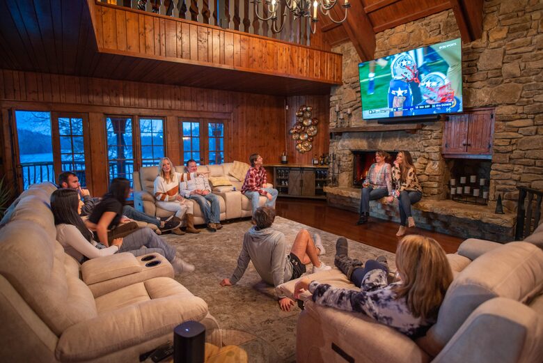 Bellissimo Castle on Lake Lanier / Private dock / Boat / Jet Skis / ATV - Gainesville, Georgia