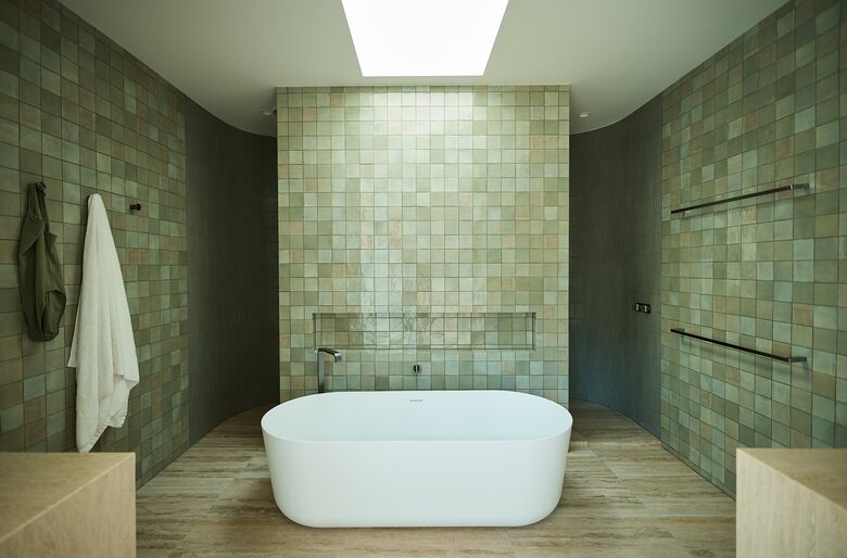 Tanglewood (R) - Little Cove, Australia