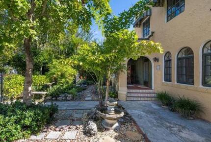 Hacienda Aslan Rooftop Villa in The Heart Of Miami - Miami, Florida