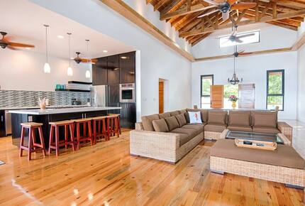 Vivaro Roatan South House - Roatan, Honduras