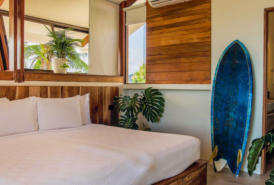 Surf Synergy - Full Immersion Surf Retreat I - Jaco, Costa Rica