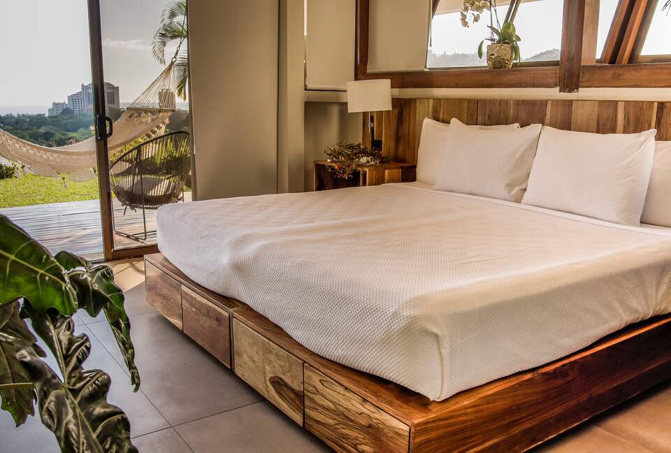 Surf Synergy - Full Immersion Surf Retreat I - Jaco, Costa Rica