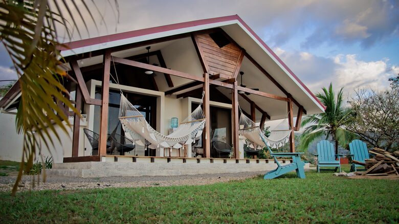 Surf Synergy - Full Immersion Surf Retreat I - Jaco, Costa Rica