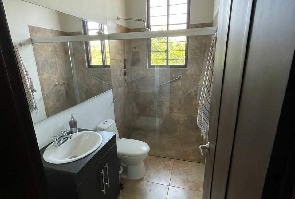 Bathroom 2 (3 more like this on each room)