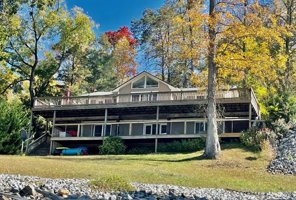 Waterfront Gem on Norris Lake - Maynardville, Tennessee