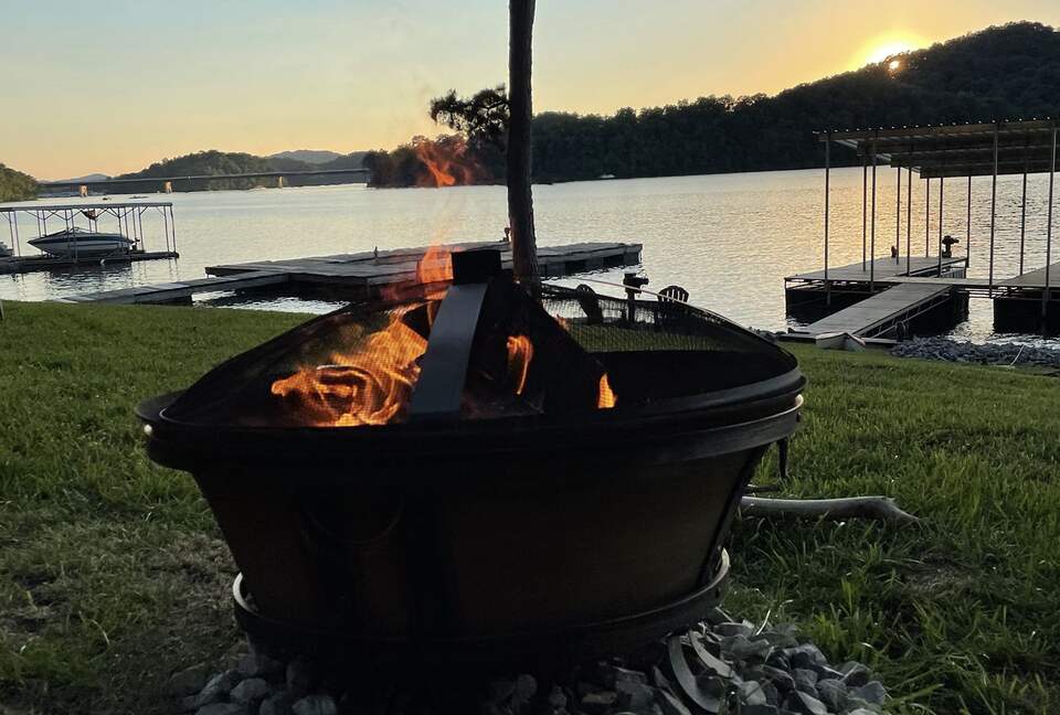 Waterfront Gem on Norris Lake - Maynardville, Tennessee
