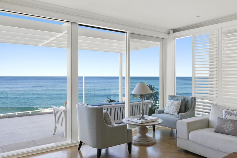 Hamptons style beach front home (R) - Sydney, Australia