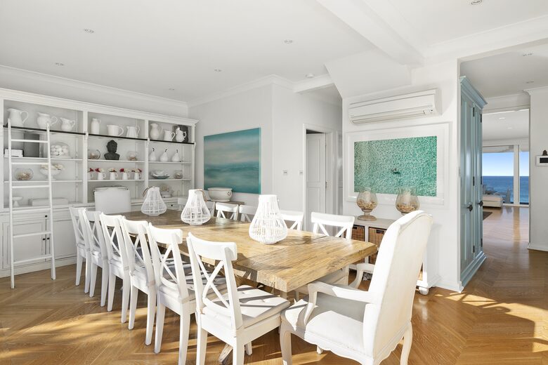 Hamptons style beach front home (R) - Sydney, Australia