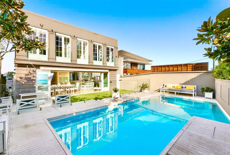 Hamptons style beach front home (R) - Sydney, Australia