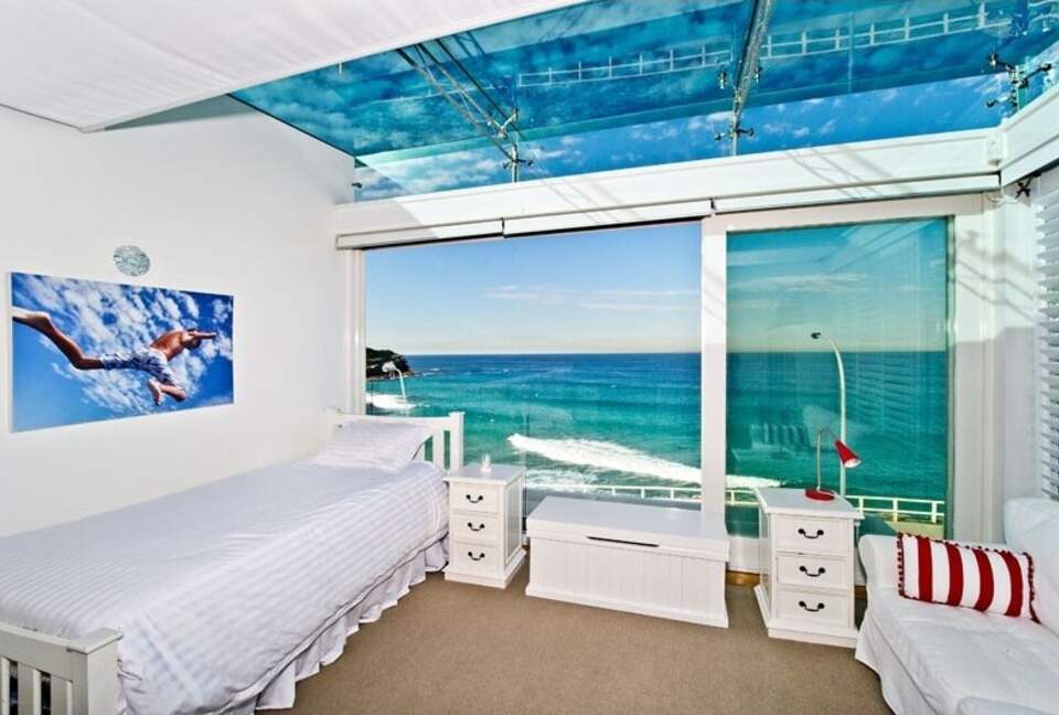 Hamptons style beach front home (R) - Sydney, Australia