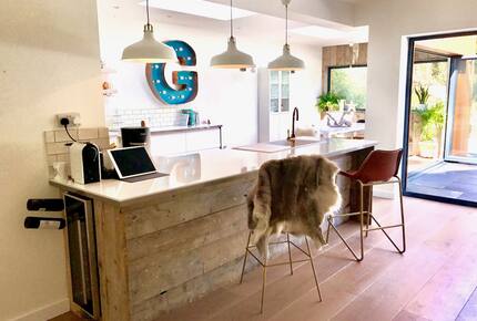 The White House - Earnley, United Kingdom