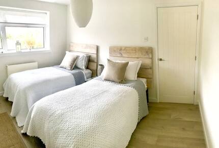 The White House - Earnley, United Kingdom