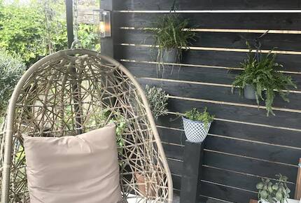 The White House - Earnley, United Kingdom