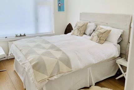 The White House - Earnley, United Kingdom