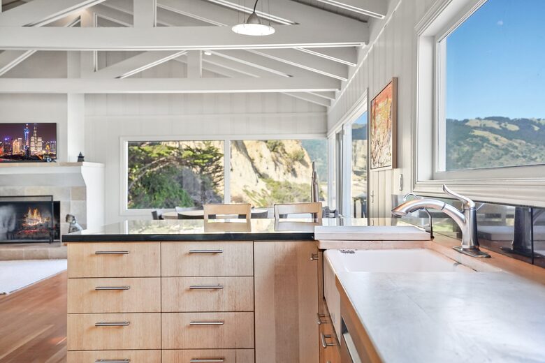 Beachfront Magical Paradise - Bolinas, California