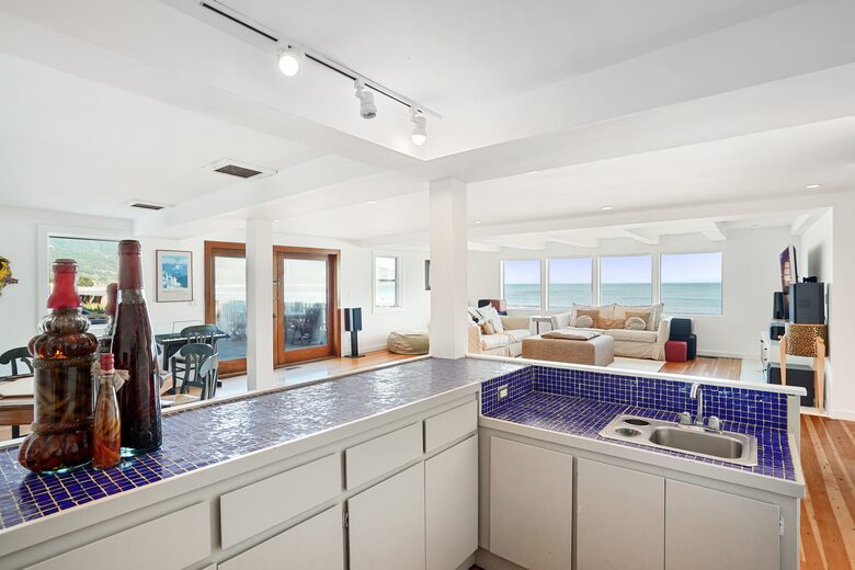 Beachfront Magical Paradise - Bolinas, California